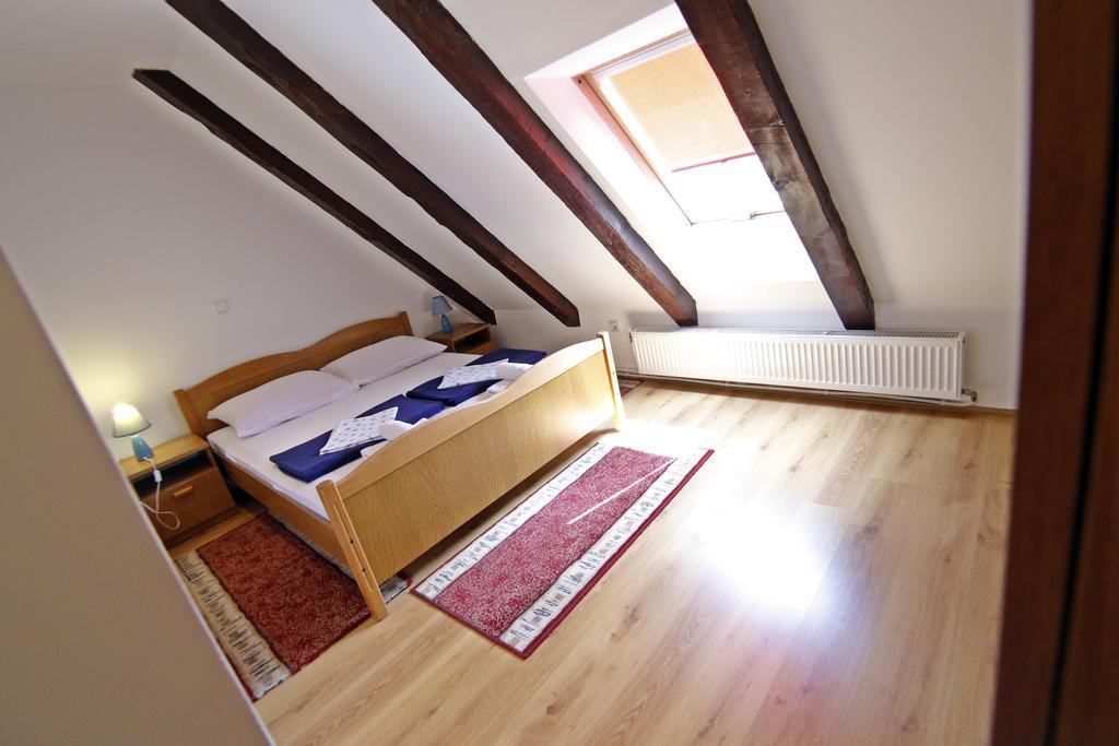 Apartment House Lalita Fuzine Bagian luar foto
